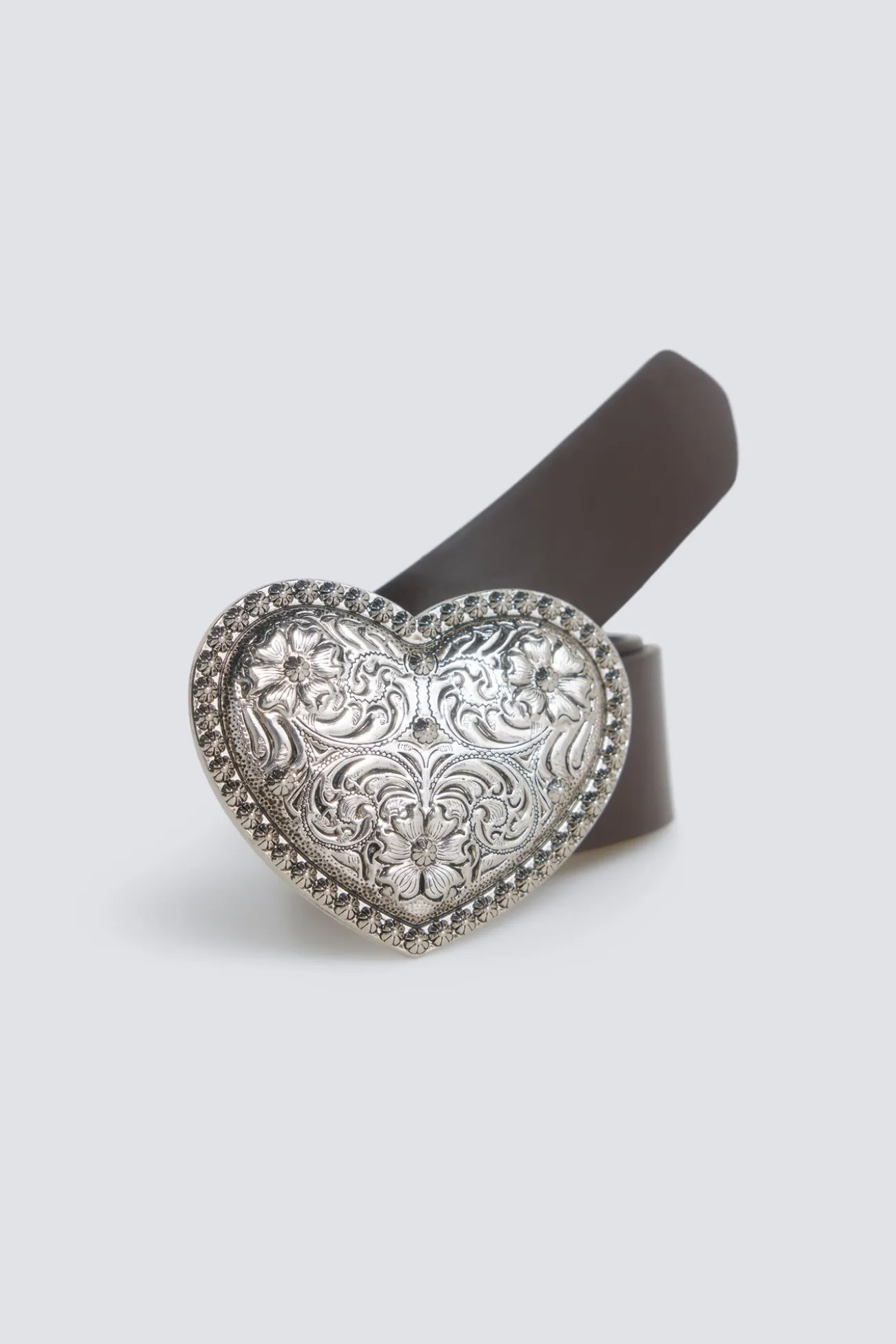 Ceinture à boucle cœur