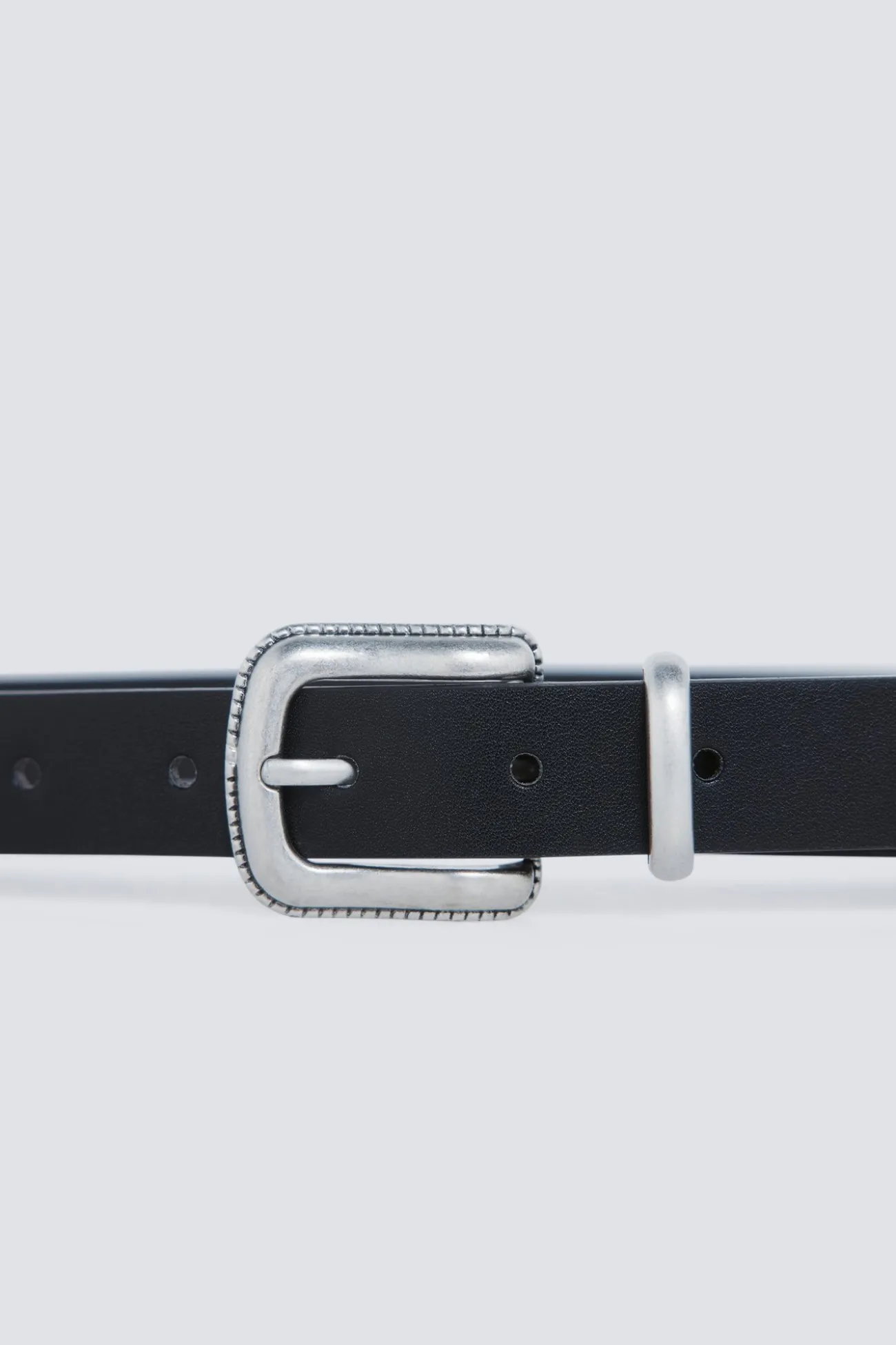 Ceinture à clous