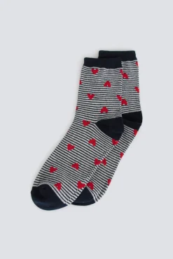 Chaussette longue &agrave; rayures &agrave; c&oelig;urs