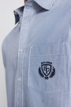 Chemise à rayures brodée sur la poche