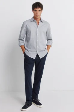 Chemise habill&eacute;e &agrave; la structure facile d'entretien