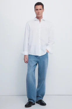 Chemise structur&eacute;e
