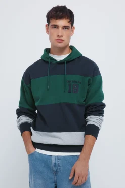 Coupes de capuche à sweat-shirt