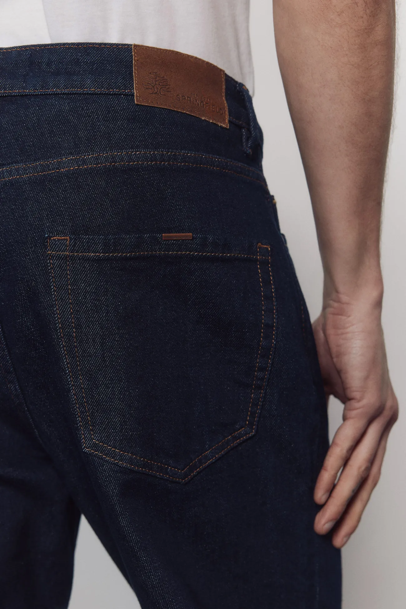 Jeans lavé désencollé coupe droite