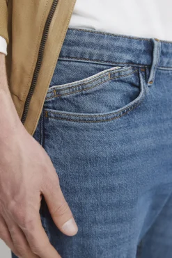 Jeans slim délavage foncé moyen