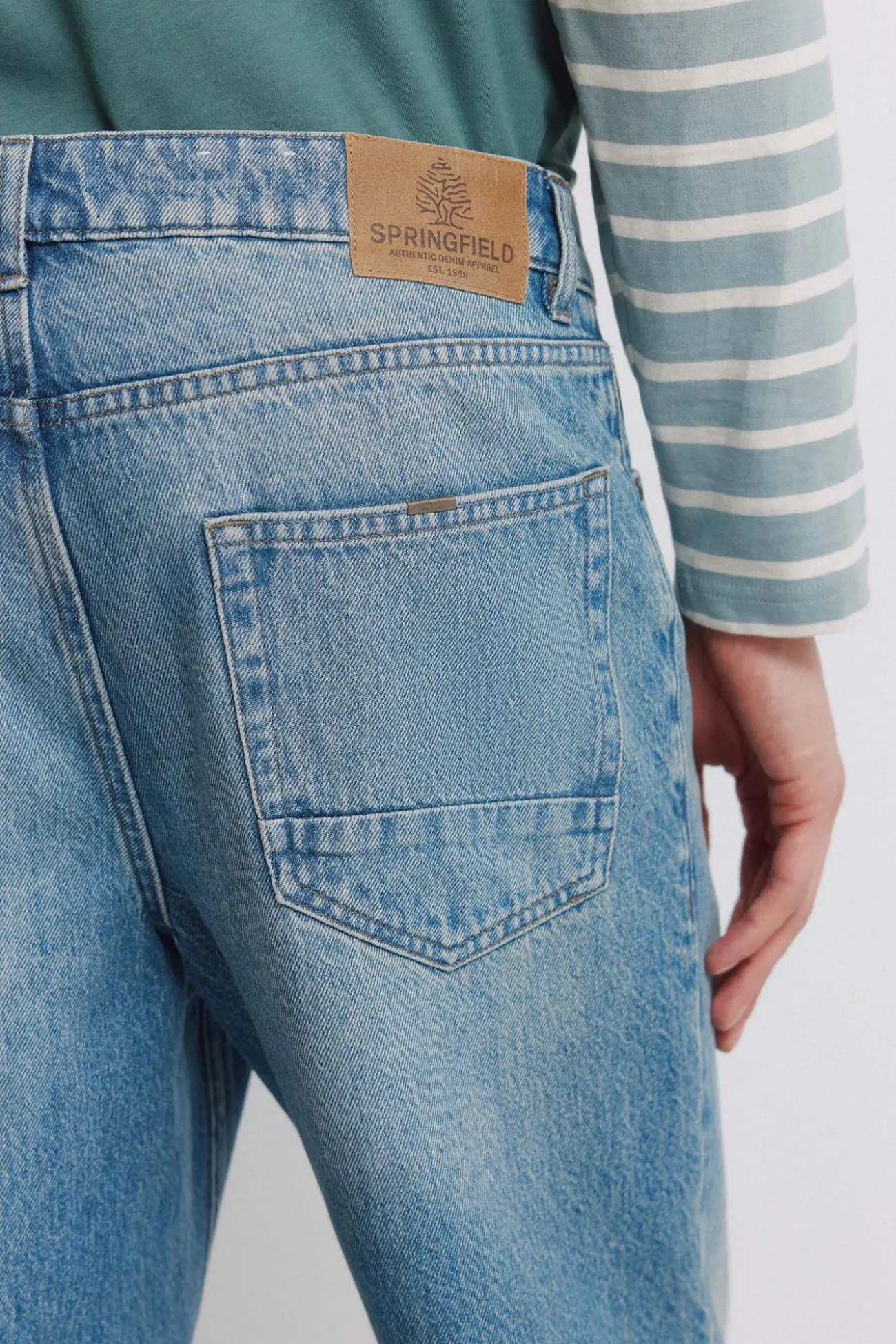 Jeans surteint coupe droite