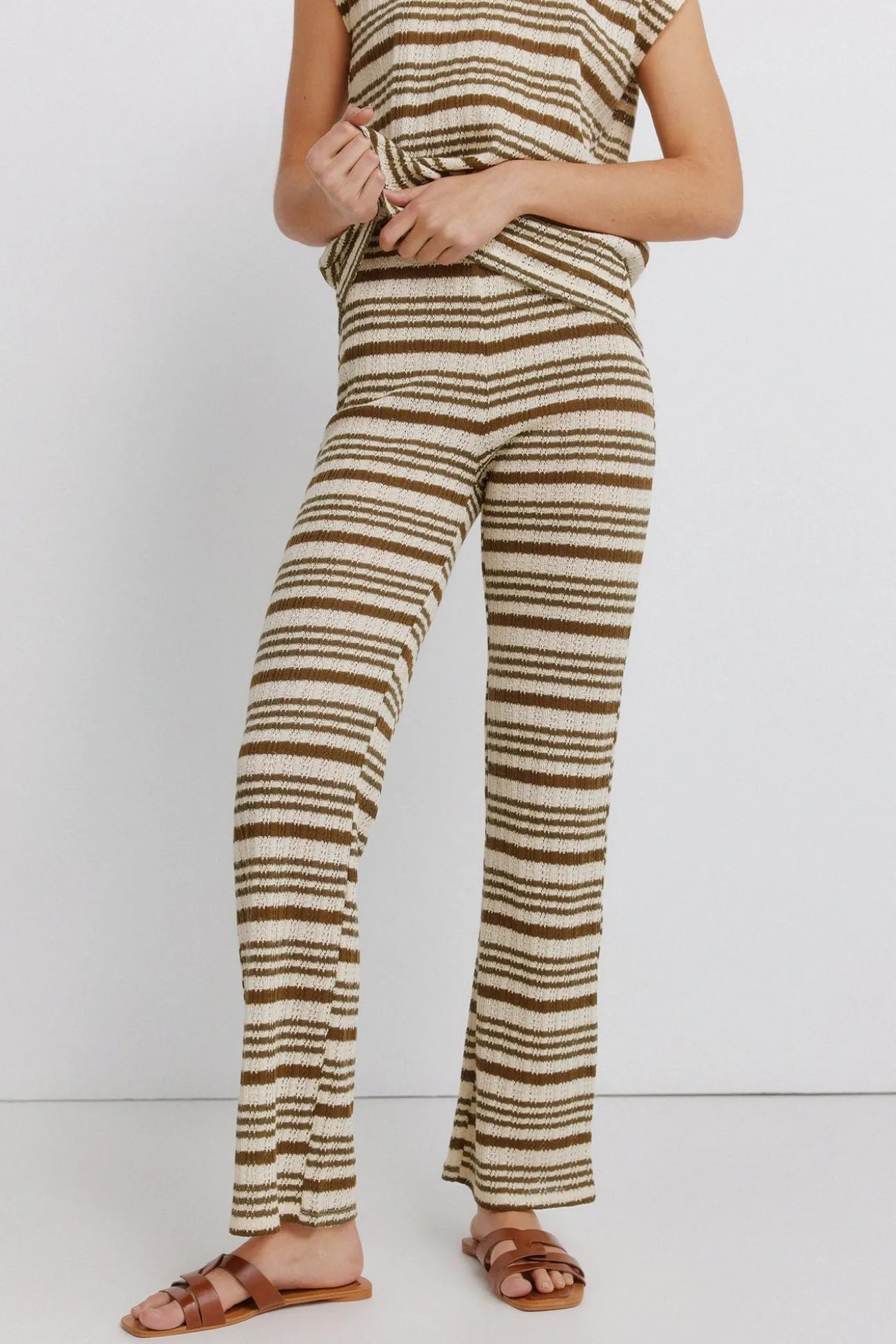 Pantalon en tricot à rayures
