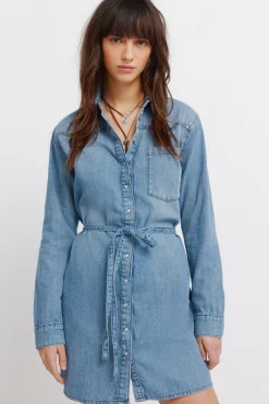 Robe courte en denim avec ceinture