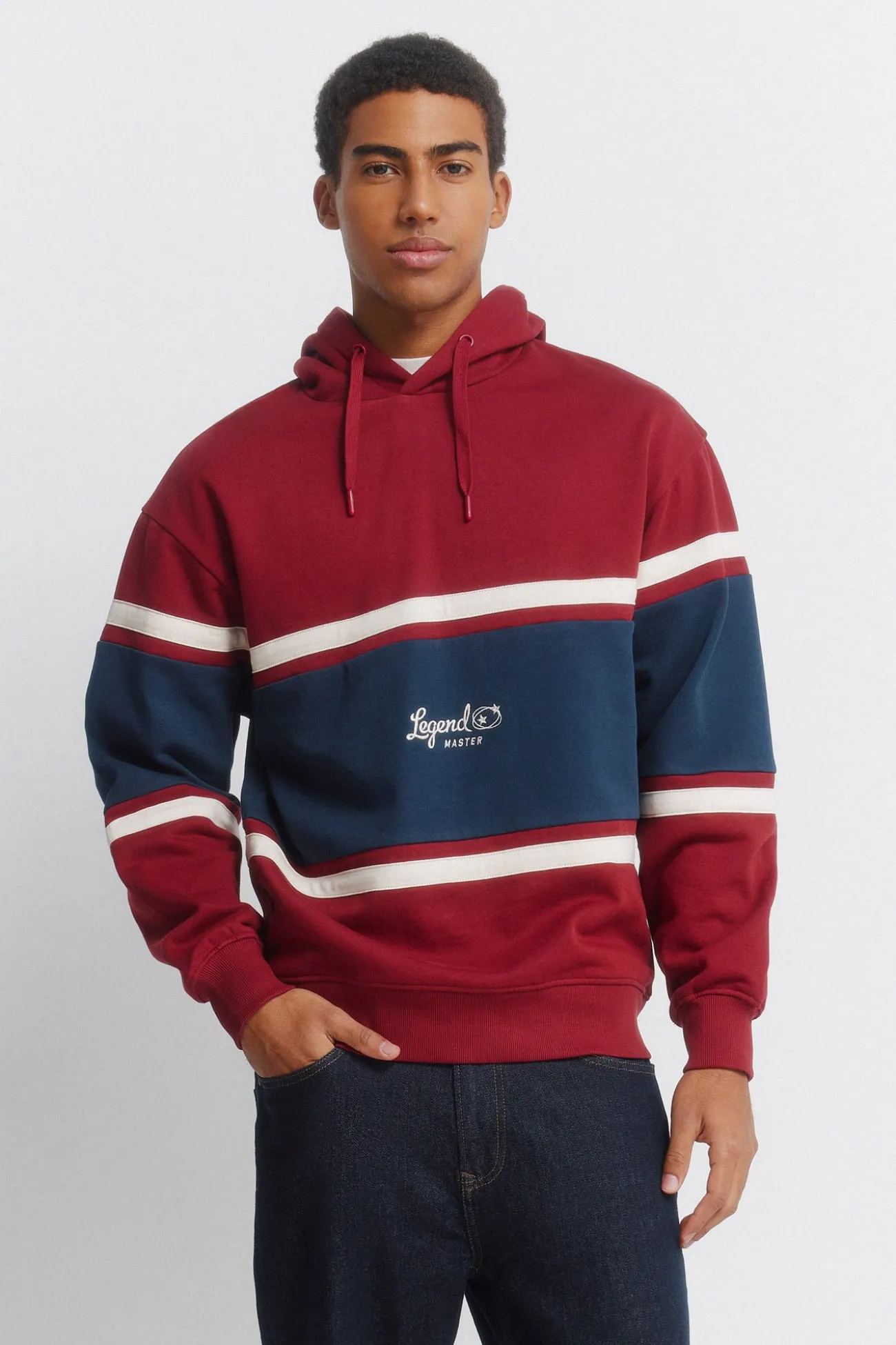 Sweat-shirt à capuche à découpes