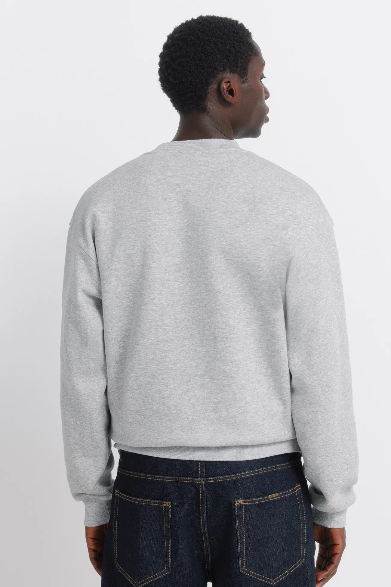 Sweat-shirt à écusson