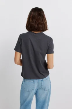 T-shirt &agrave; manches courtes &agrave; clous