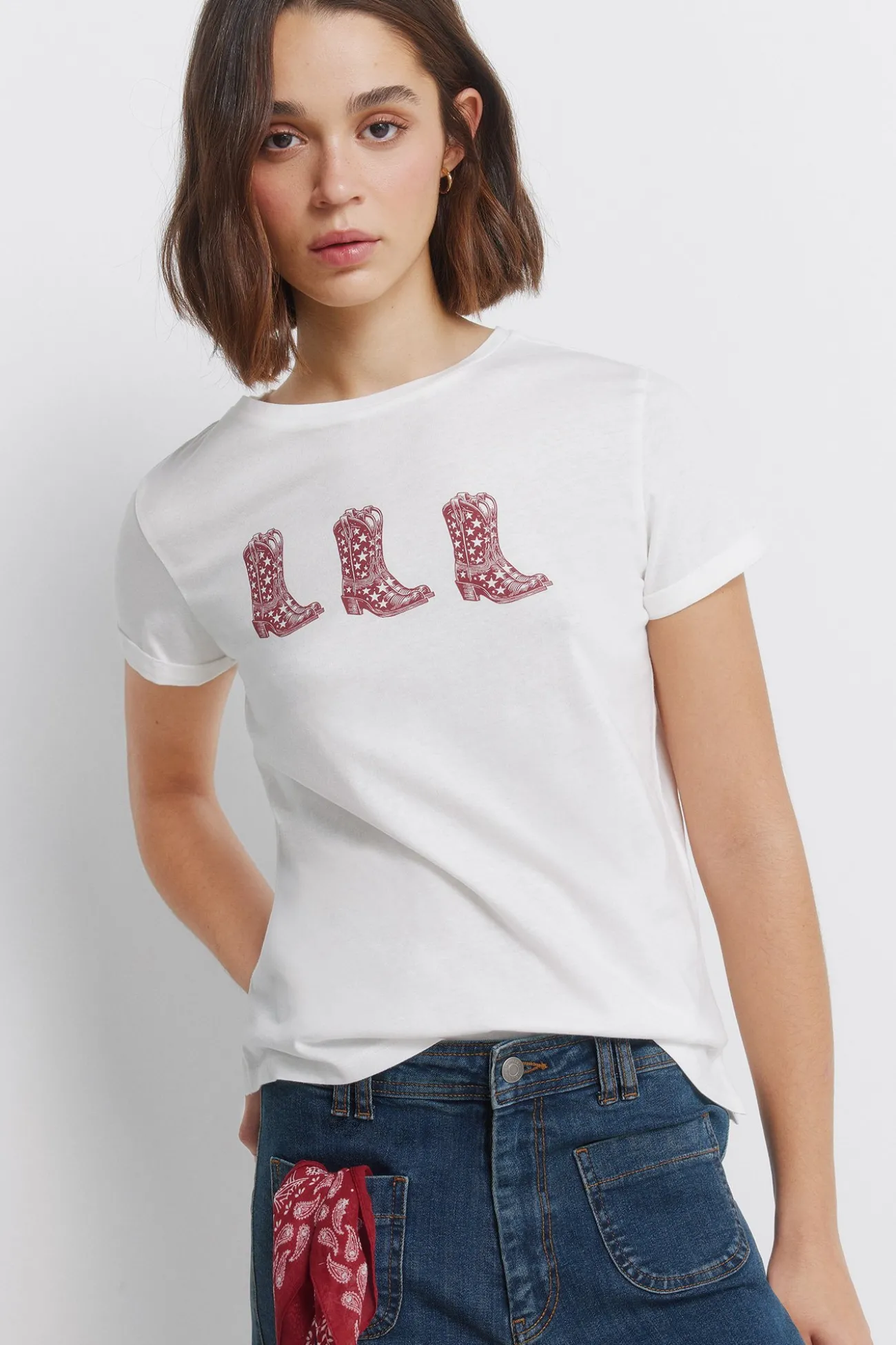 T-shirt à manches retroussées