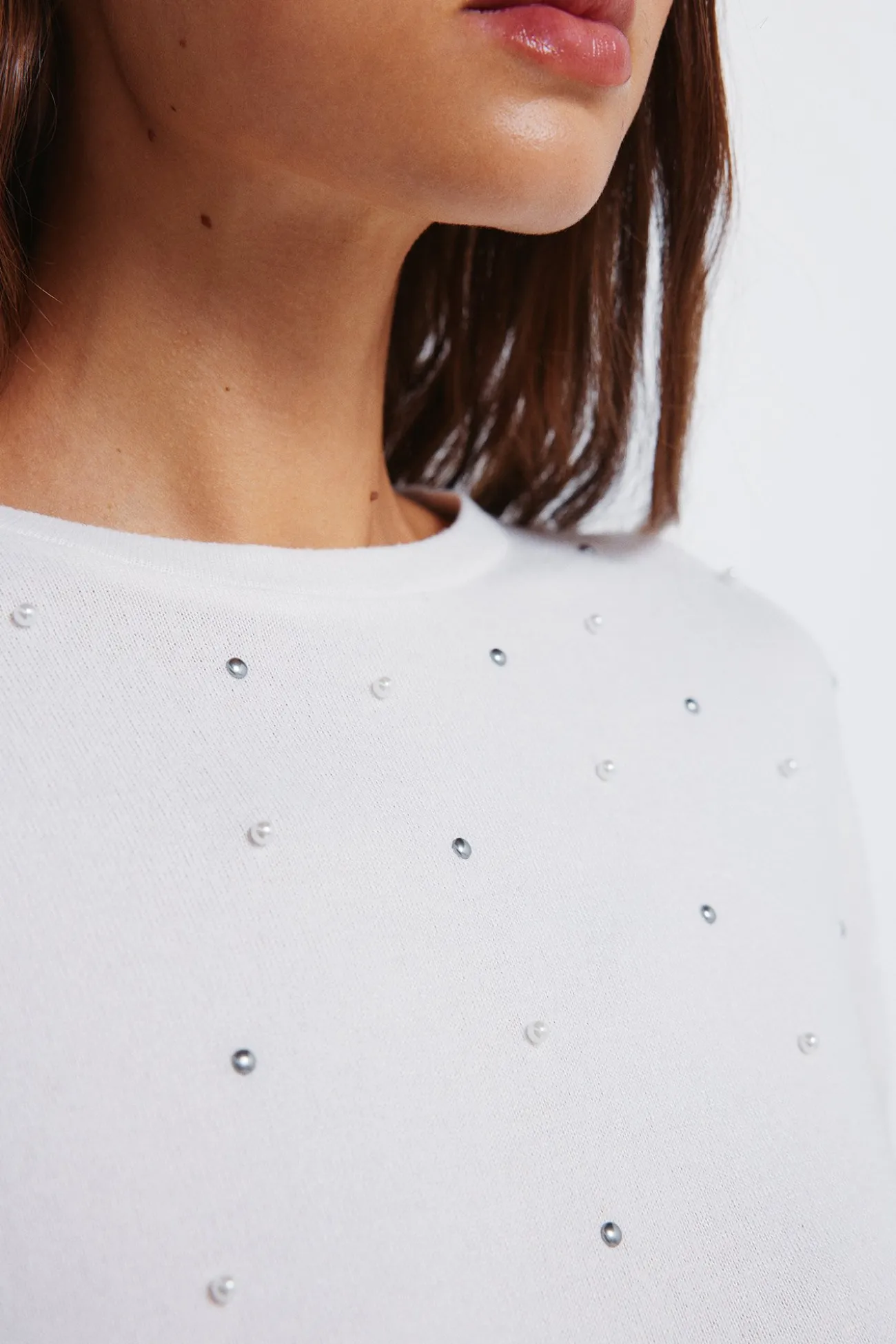 T-shirt clouté positionné