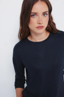 T-shirt combin&eacute;