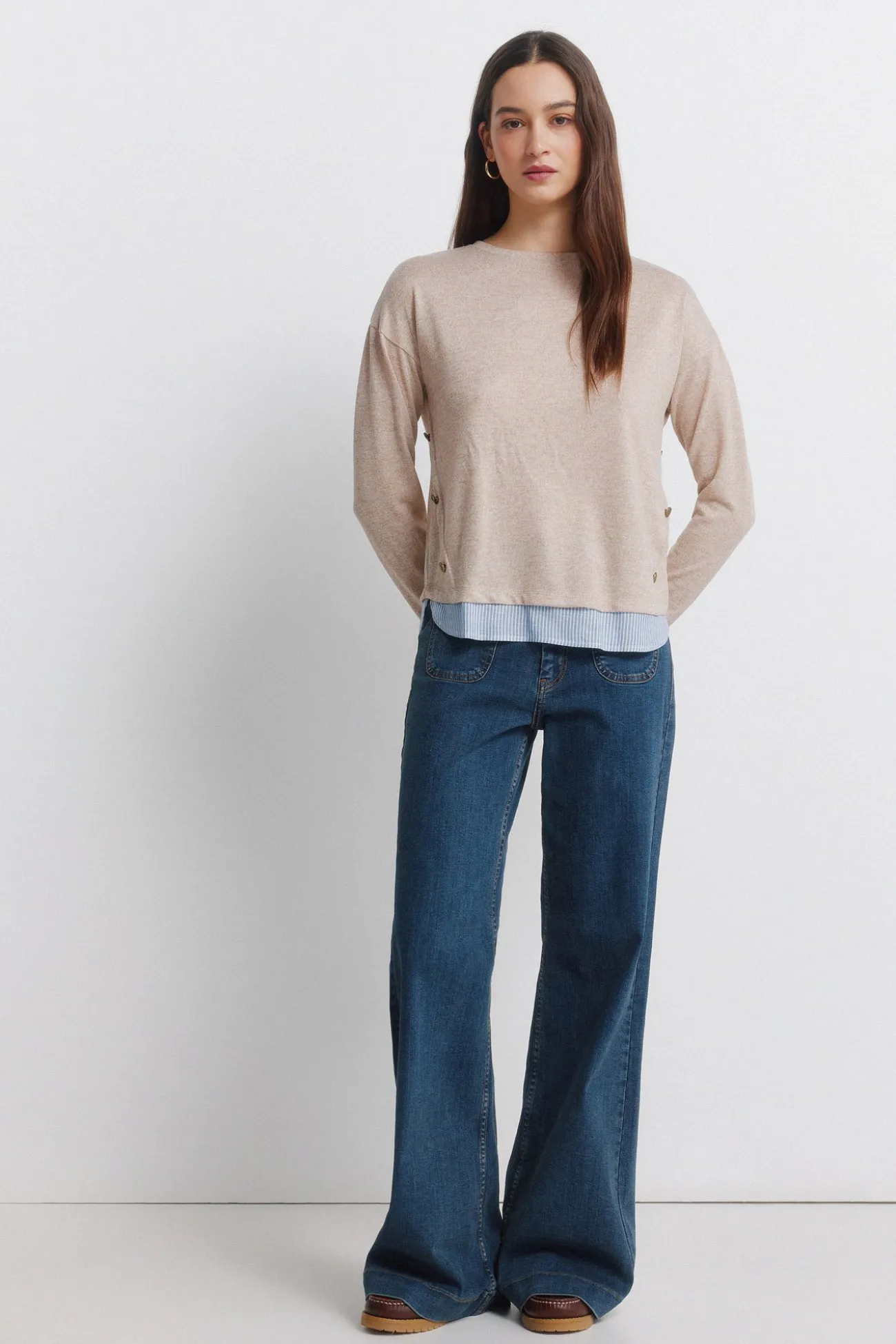 T-shirt combinée avec boutons latéraux