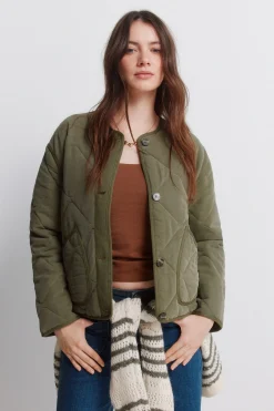 Veste courte matelass&eacute;e verte
