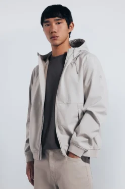 Veste softshell &agrave; capuche